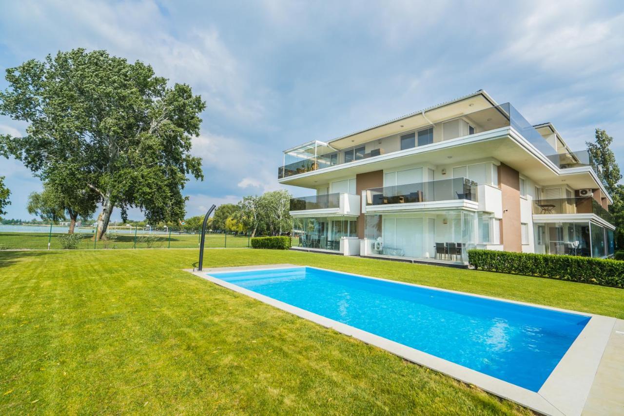 Myflat Luxy Beach Apartment 시오포크 외부 사진